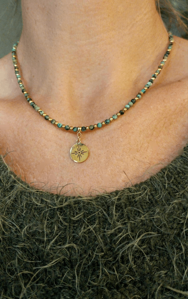 Collier en pierres naturelles de Turquoise Africaine 