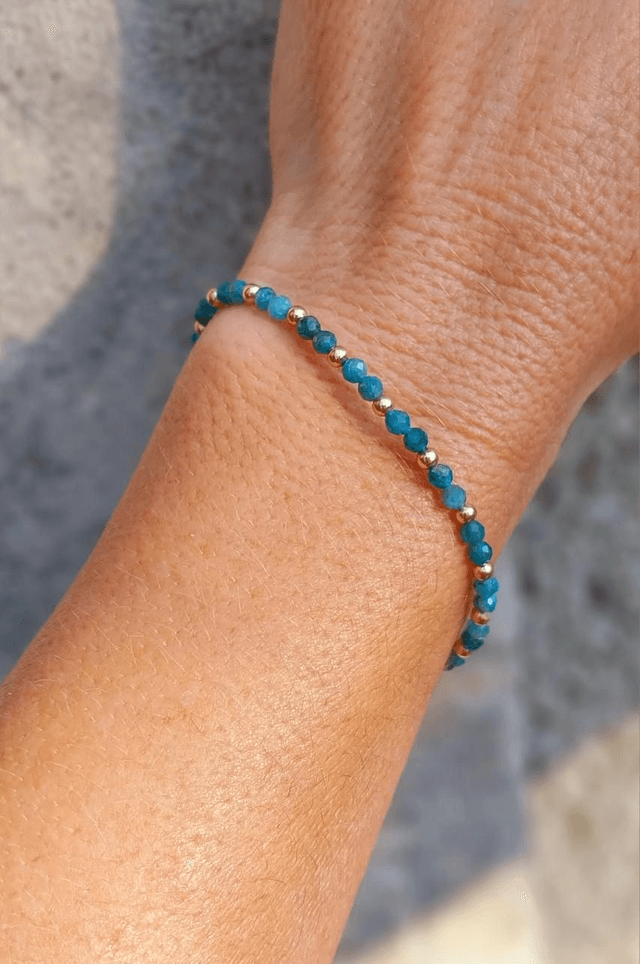 Bracelet en pierres semi-précieuses d'Apatite facettée 