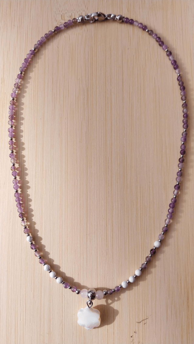 Collier en Amethyste, Howlite, Quartz rose, pendentif en nacre