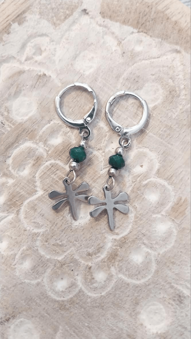 Boucles "libellule" en jade facettée et acier inoxydable 